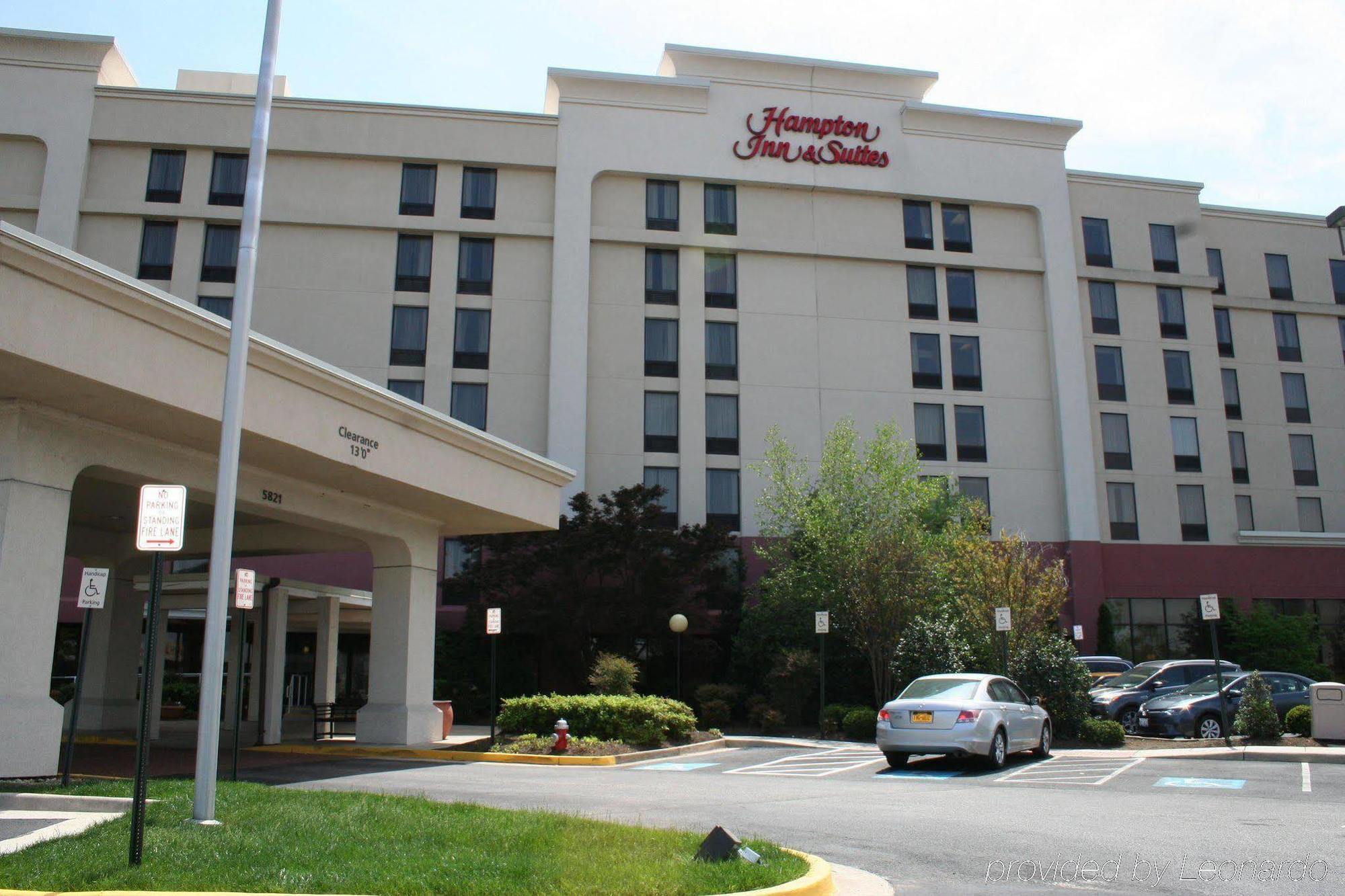 Hampton & Old Town Area South Hotel 3*